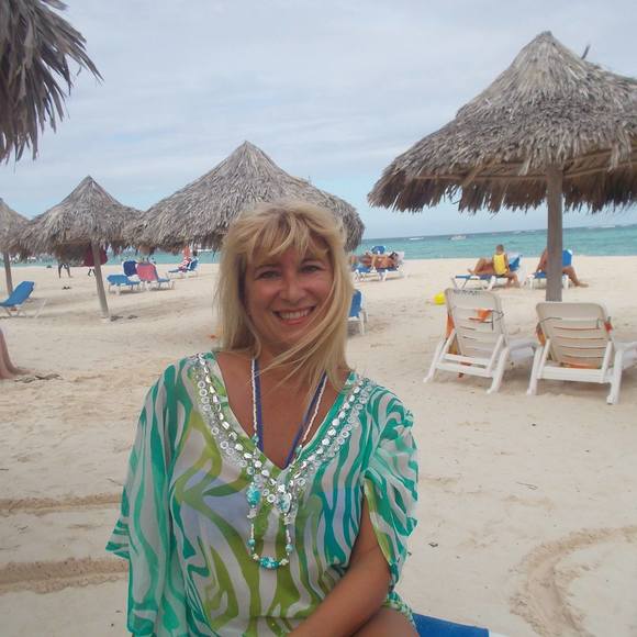 Meet your Posher, Denise - Picture 1 of 1